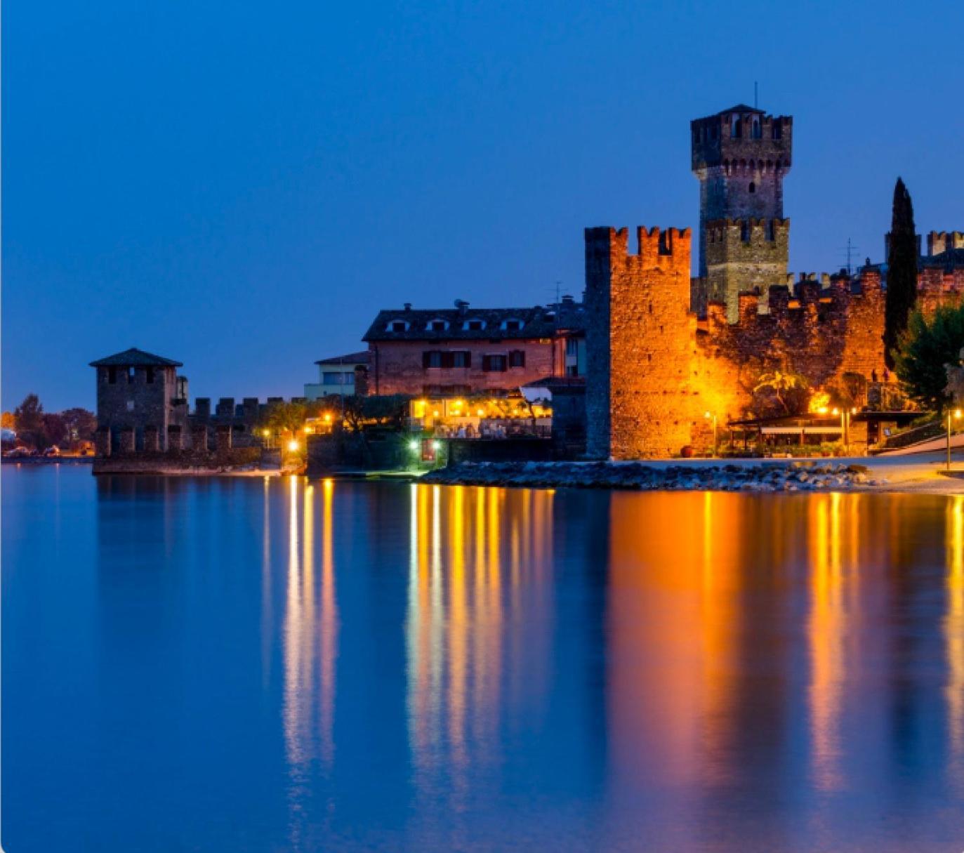 The Riva Apartment Sirmione Eksteriør billede