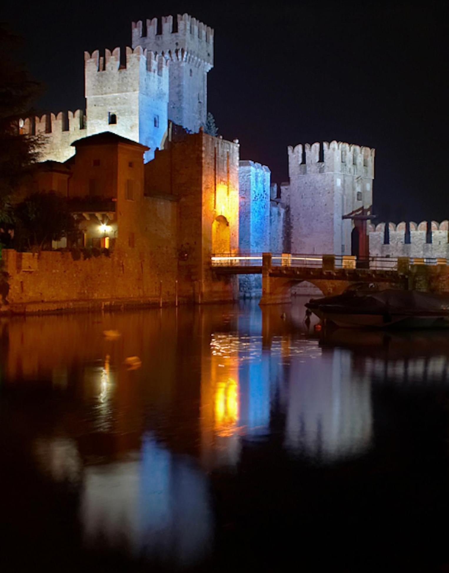 The Riva Apartment Sirmione Eksteriør billede