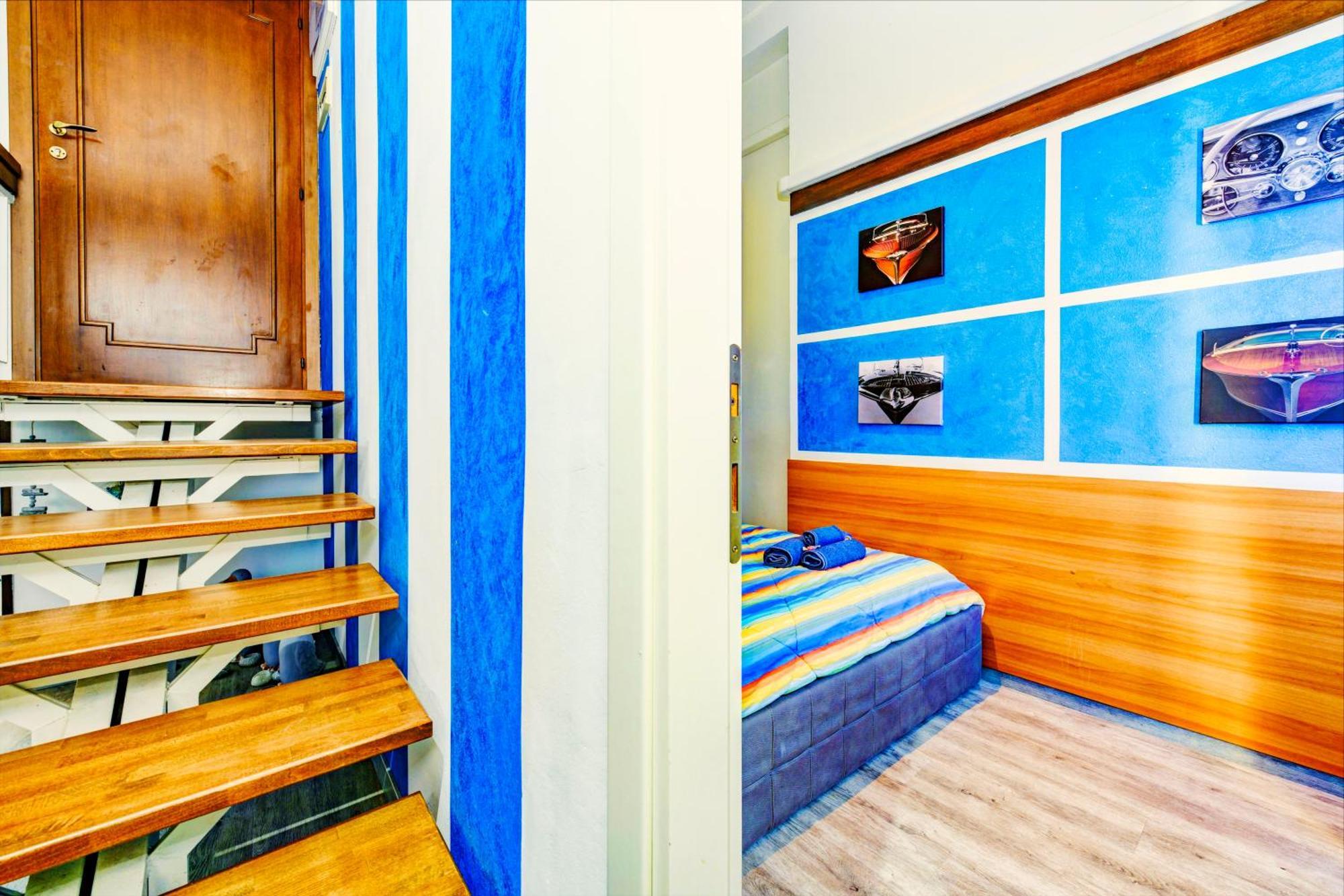 The Riva Apartment Sirmione Eksteriør billede